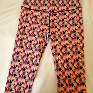 Victoria Secret VSX knockout sport leggings.